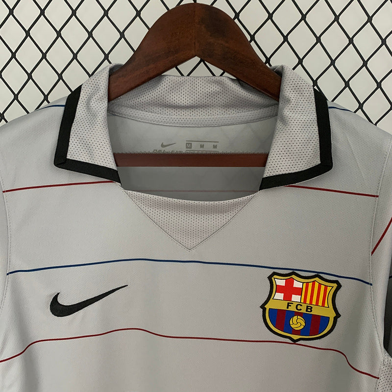 Barcelona Away 03/04 Retrô