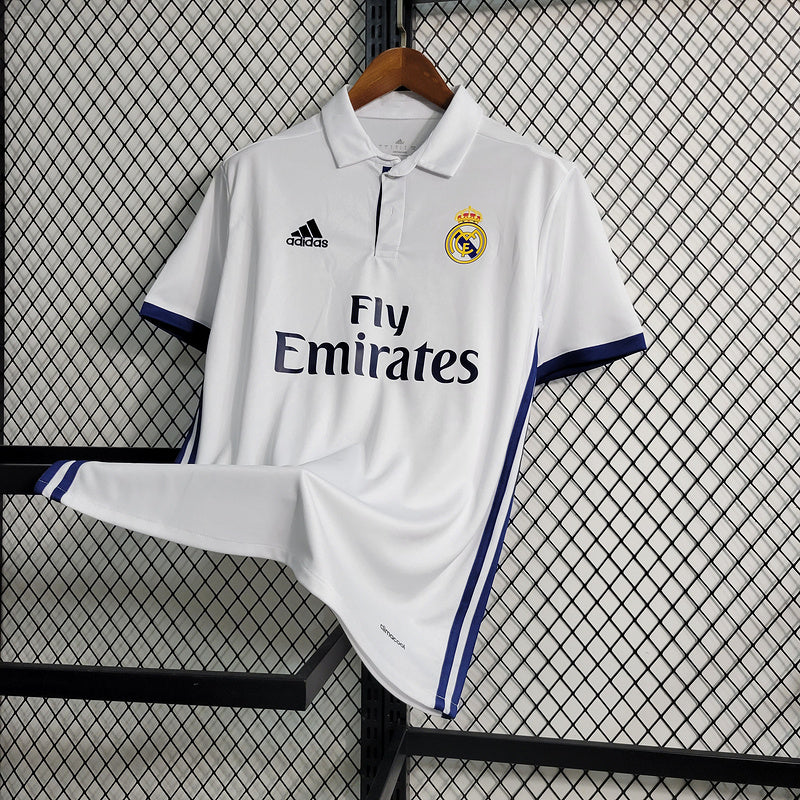 Real Madrid 16/17 Retrô